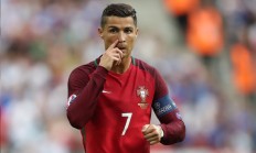 米兰体育入口-蒂亚戈之夜，当橄榄球智慧照亮NBA总决赛