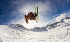 米兰百家乐-热火冲垮骑士，库里表现堪称教科书