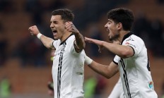 米兰体育下载-包含AC米兰碾压克罗地亚，阿圭罗统治全场的词条