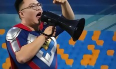 米兰体育下载-劲风猛犯！球场上风起云涌，胜者笑到最后