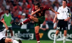 米兰体育官方网站-葡萄牙惨败荷兰，陷入欧预赛淘汰赛泥潭的简单介绍