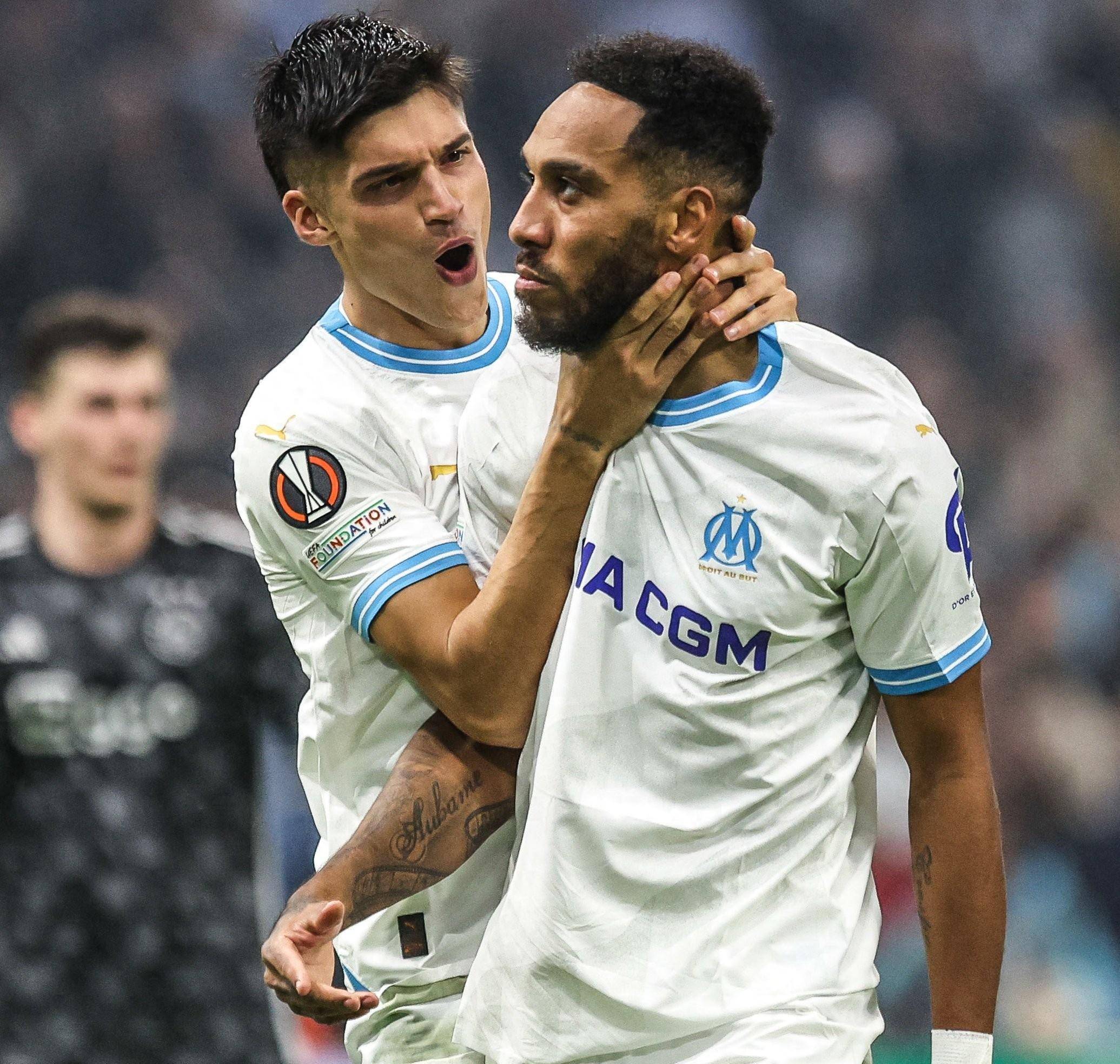 包含斯帕尔不敌阿贾克斯，排名小组垫底的词条