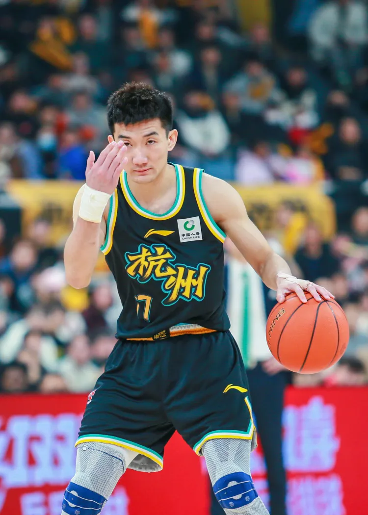 关于鹈鹕绝杀辽宁队，孙铭徽高光表现的信息