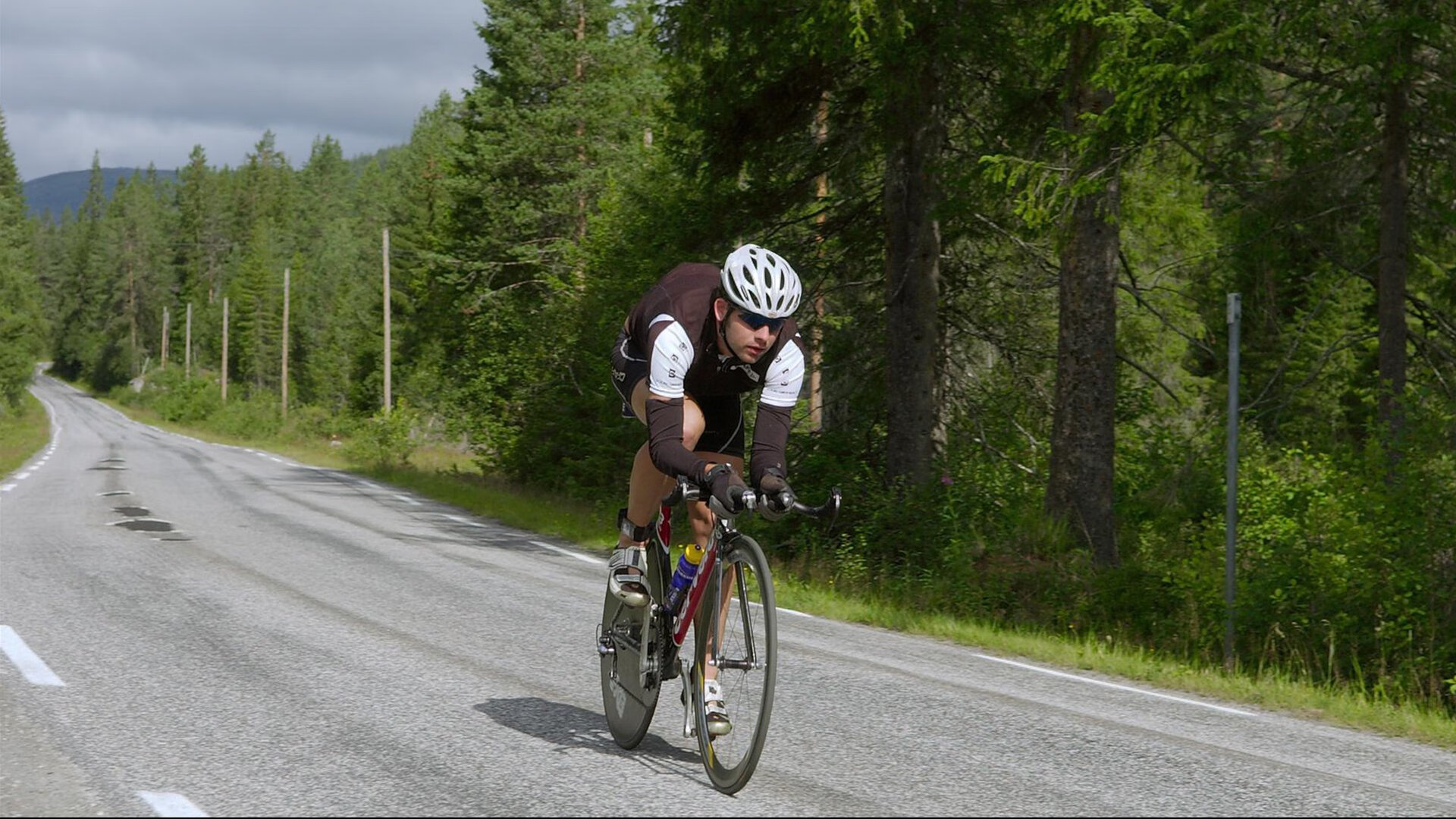 爵士狂胜山西队,拉梅洛在年度焦点之战接管比赛