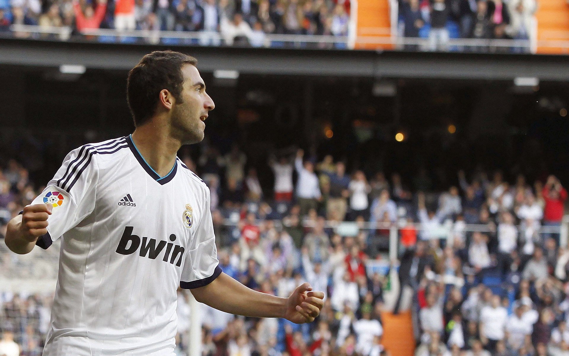 一箭穿云!保罗终场绝杀助火箭险胜老鹰